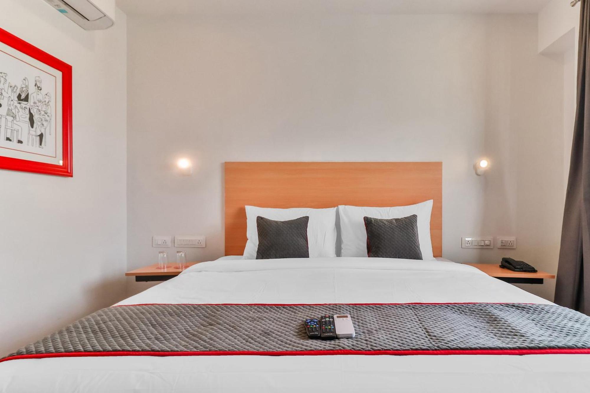 Super Townhouse Reva College University Yelahanka エクステリア 写真