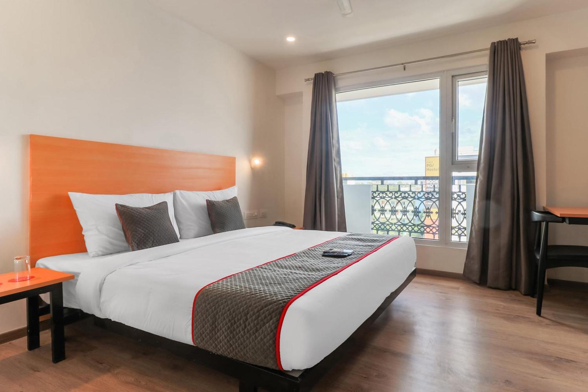Super Townhouse Reva College University Yelahanka エクステリア 写真