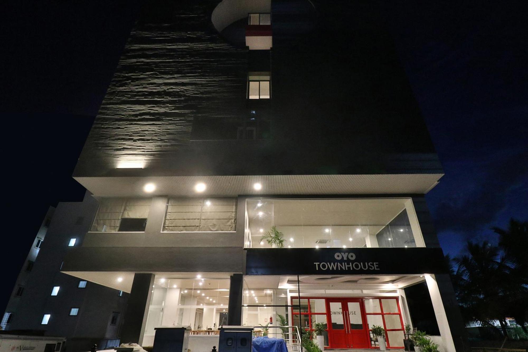 Super Townhouse Reva College University Yelahanka エクステリア 写真